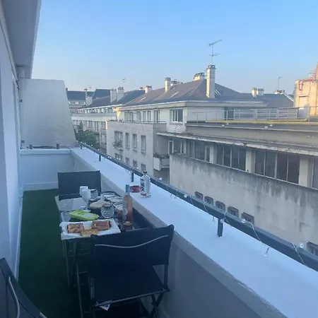 Le Petit Horloge Appartement *