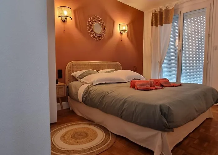 Le Petit Horloge Apartman *